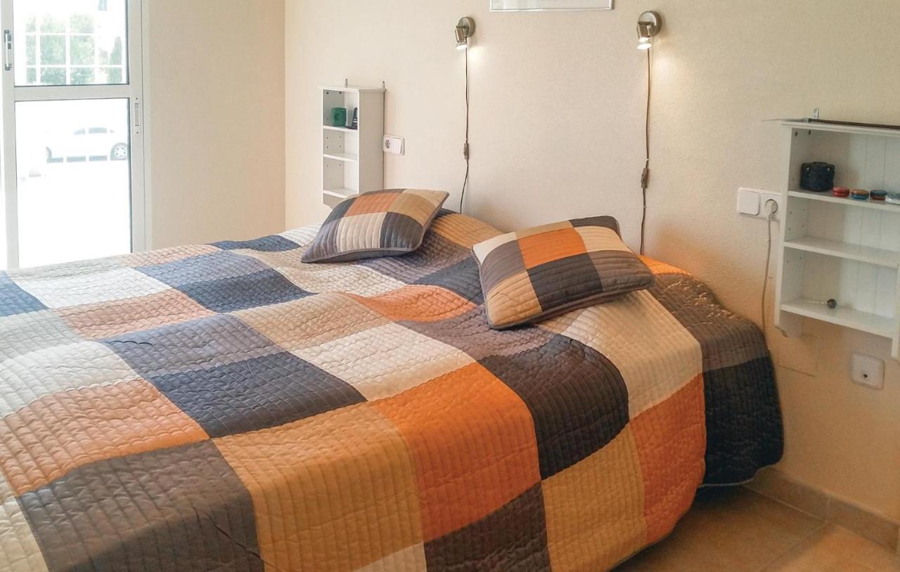Cozy Home In Orihuela Costa With Kitchen Dehesa de Campoamor  Buitenkant foto